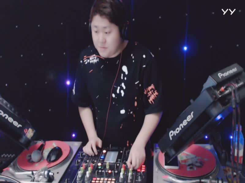 国际级DJ二驴音乐DJ直播间_国际级DJ二驴视