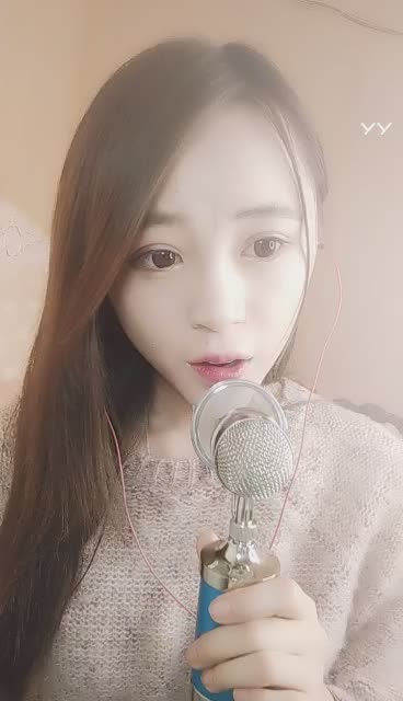 主播距离你25.3公公里跳舞直播间_主播距离你