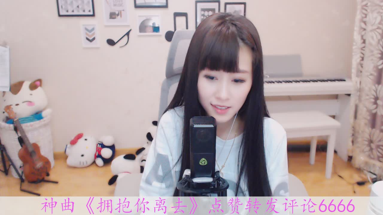 虎牙妹纸酱宝视频直播间_美女妹纸酱宝纹身直满背虎牙美女壁纸图片