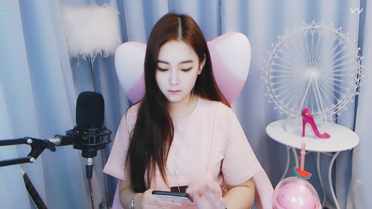 倩倩视频直播全集_倩倩资料大全-yy官方